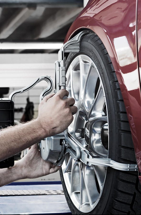 Laat uw auto uitlijnen bij Premio Banden en Autoservice